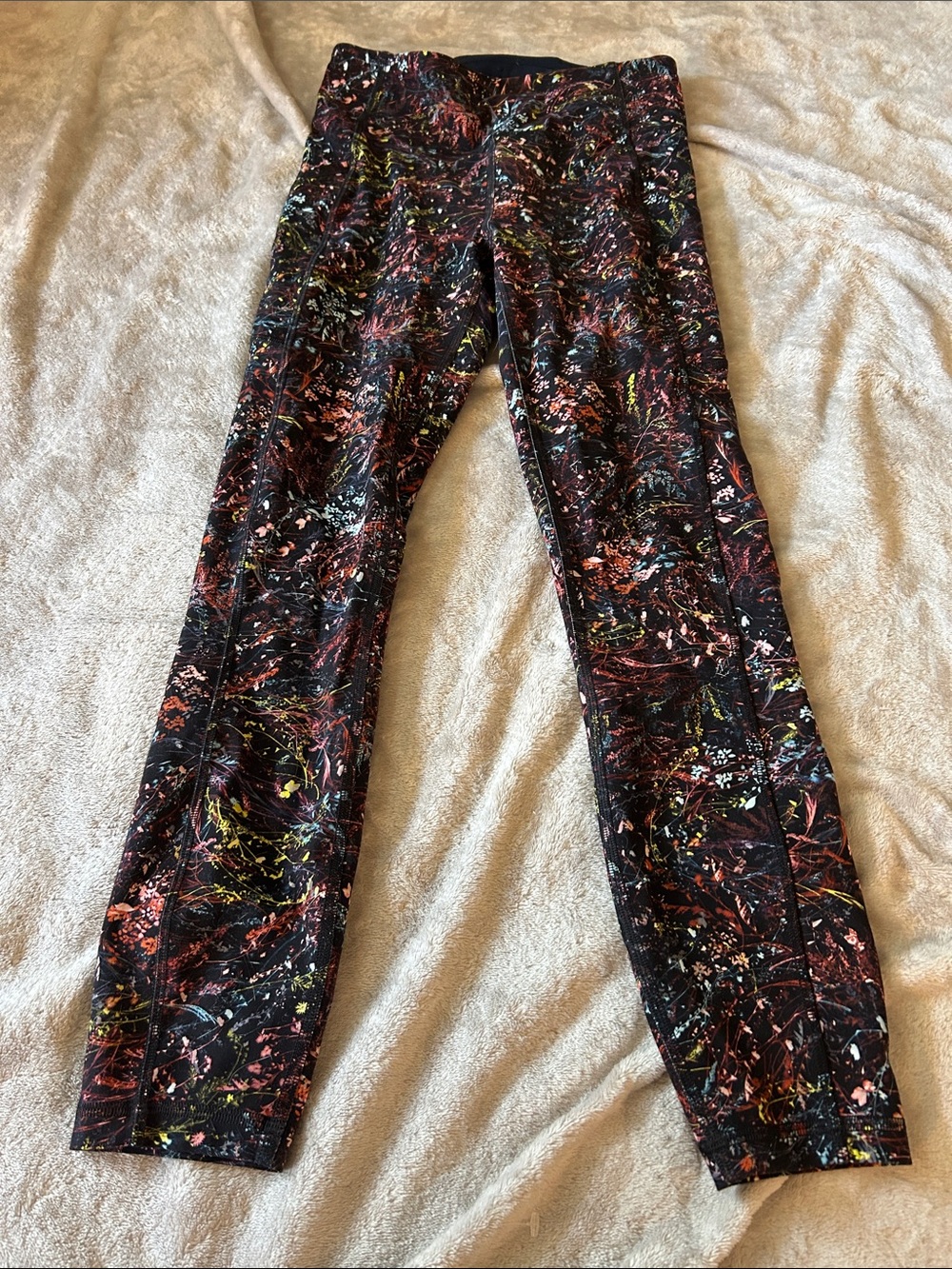 Lululemon invigorate high-rise tight in foliage overlay multi